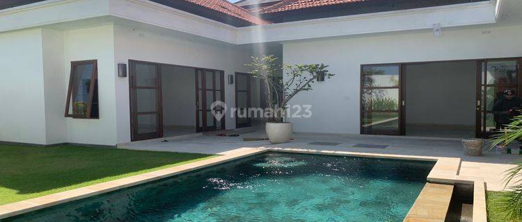 Dijual Villa Modern  Semi Furnished Di Canggu Utara Bali 1