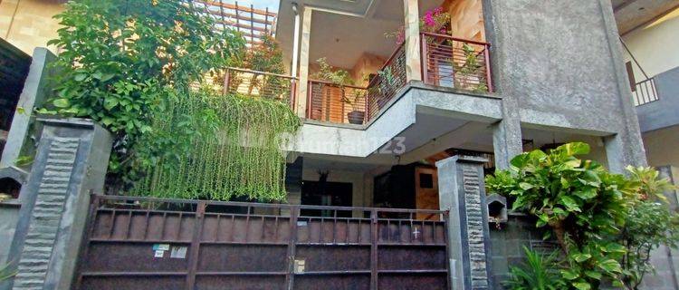 Di jual Rumah lantai 2 Denpasar timur 1