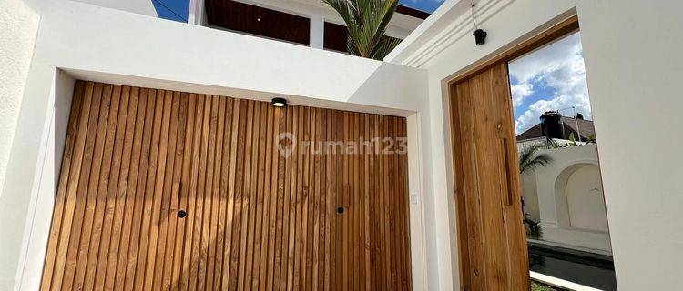 Dijual Villa Di Kawasan Seminyak 1