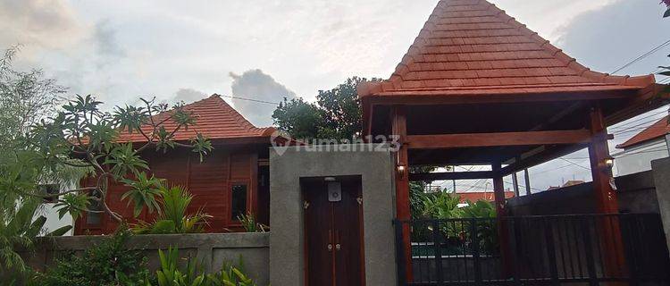 Disewakan Villa Di Kawasan Sanur - Denpasar Selatan 1