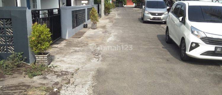 Rumah Halaman Luas Dekat Gedung Juang Jogja 1