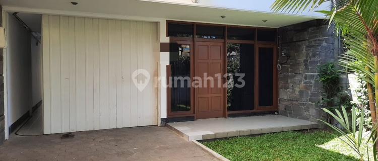 Sewa rumah bagus & besar daerah dadali, sangat terawat 1