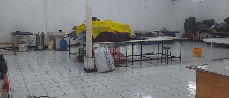 Ex.garment Terawat Bersih Rapih dg rumah tinggal dan mess. Parkir Luas 1