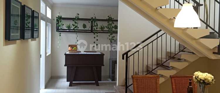 Fully renovated semi-furnished house on the wing of Jl. Burangrang. 1