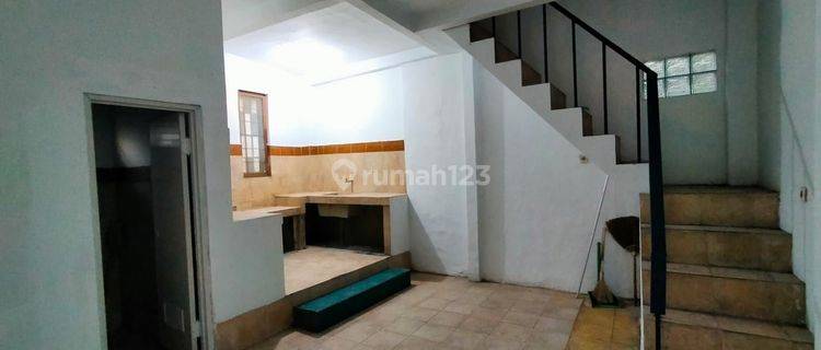 Rumah Bagus 2 Lantai di sayap di Sayap jl dewi sartika Bandung 1