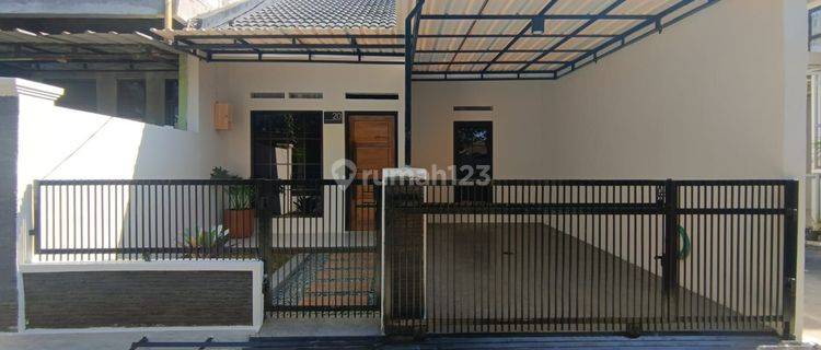 Rumah Bagus 2 Lantai Di Komp Graha Batu Karang 2 Lantai 1