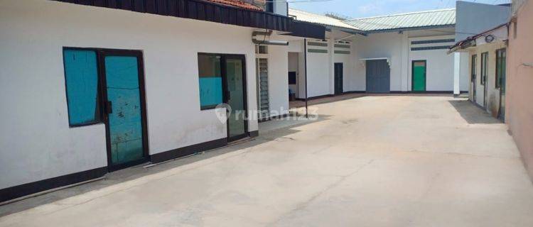 Gudang/ex pabrik tempat usaha  1