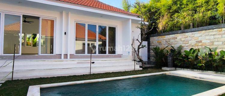 BRAND NEW 4 BEDROOM SPACIOUS VILLA IN UMALAS KEROBOKAN AREA 1