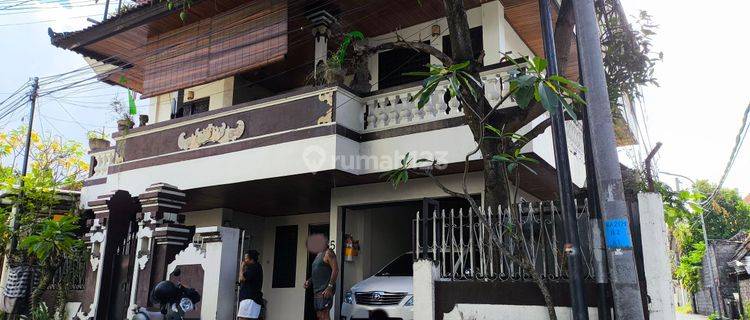 Rumah 3 Lantai Semi Villa Dengan Pool Di Pusat Kuta Dekat Bandara 1