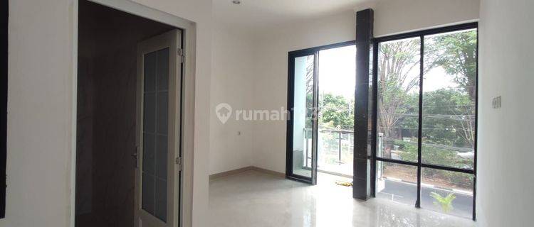 Rumah Mewah Dan Elegant 2 Lantai Di Cempaka Putih Jakarta Pusat 1