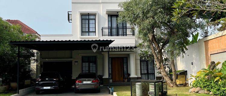 Rumah Mewah 2 Lantai Furnished Posisi Hook Graha Padma