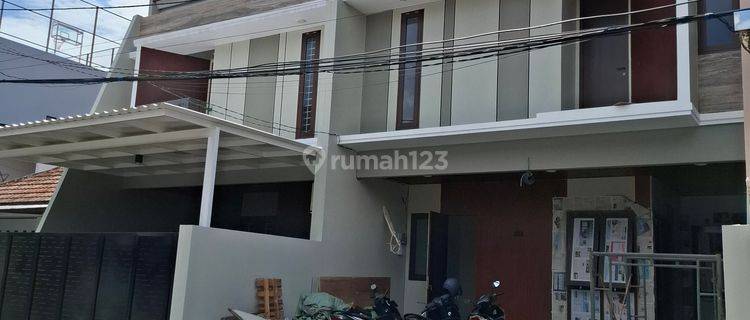 Rumah Brand New Design Mnimalis Modern Komplek Elit Cempaka Putih 1