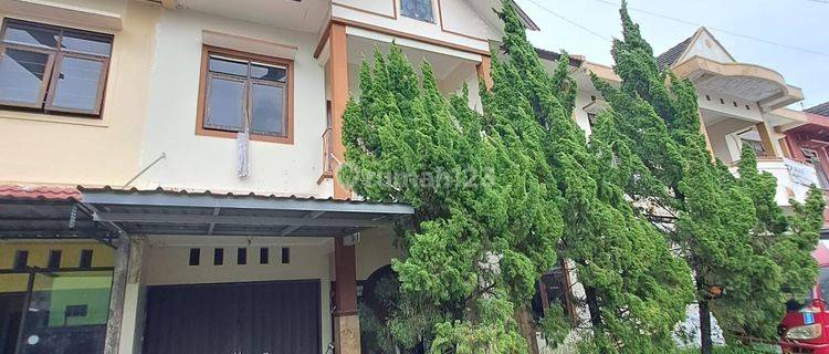 Rumah 2 Lantai Proses Renovasi Strategis di Pusat Kota Yogyakarta 1