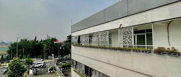 Jual Gedung kantor daerah TB simatupang cocok untuk laboratorium 1