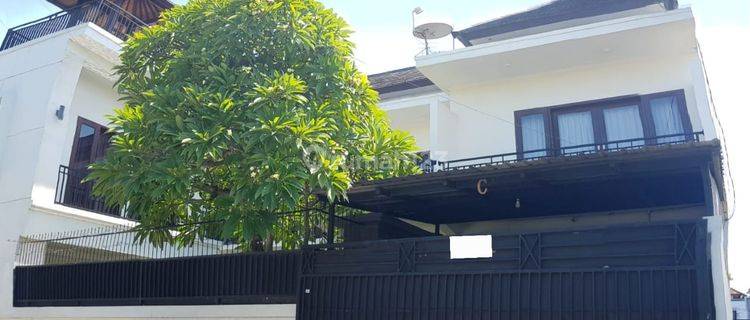 Disewakan Rumah Semi Villa di Denpasar Selatan 1