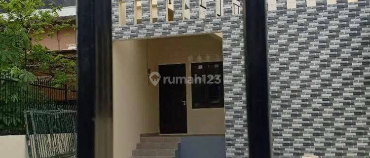 dikontrak-kan rumah lantai 2 saja 1