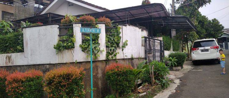 Disewakan Rumah Hook Luas Dekat Tol Taman Yasmin 1