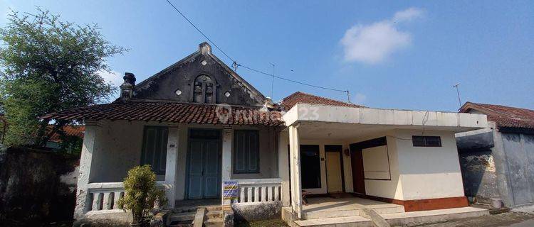 Rumah Tua Hitung Tanah di Pusat Kota Kabupaten Jombang 1