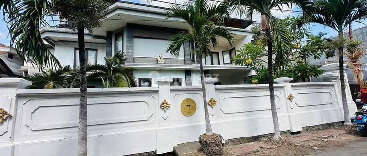Rumah Mewah 2 Lantai Lokasi Premium Di Renon 1