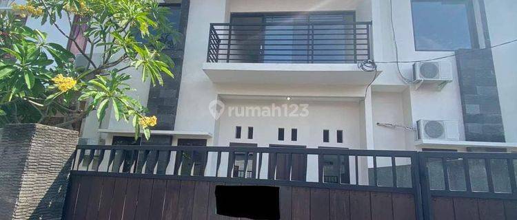 Rumah 2 Lantai Modern Siap Huni Area Denpasar Selatan  1