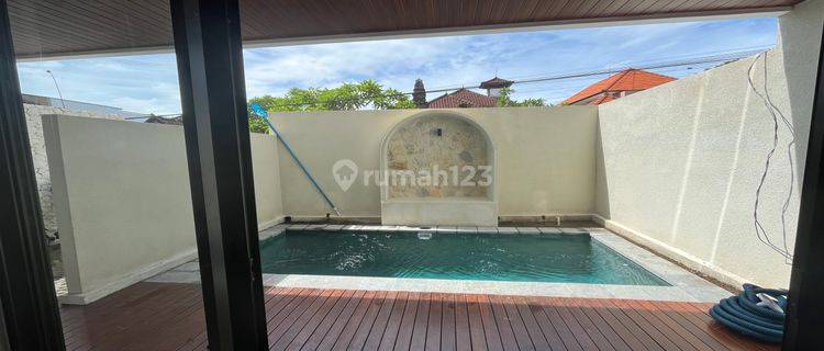 Villa 3 Lantai Baru Siap Huni Dekat Ke Pantai Seminyak Dan Canggu 1