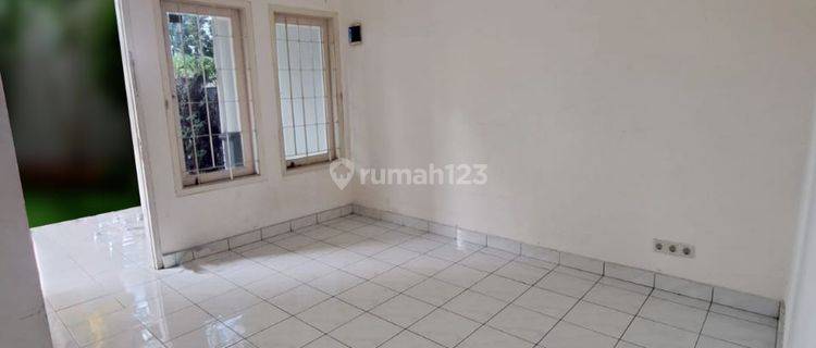 Rumah Modern Minimalis di Sayap Sarijadi Mainroad 1