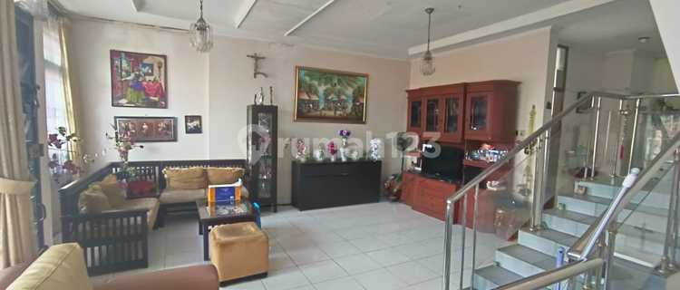 rumah 3 lantai strategis di pusat kota bandung sayap astina 1