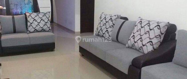 Rumah Cantik Minimalis di Kopo Permai Strategis 1