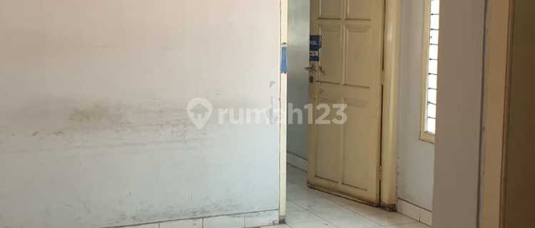 2.5-story shophouse in a strategic location in Garut 1