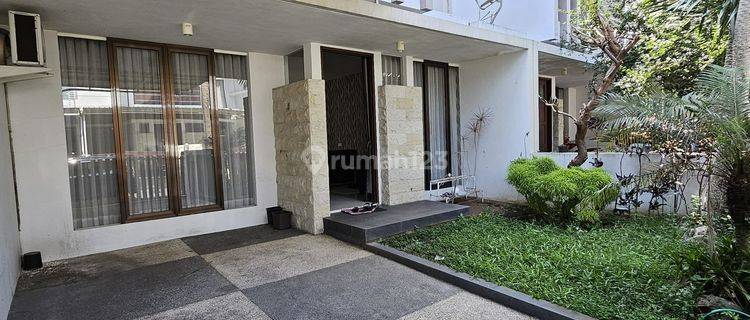 Rumah 2lantai Full Furnish Hadap Selatan Dekat Ke Bandara 1