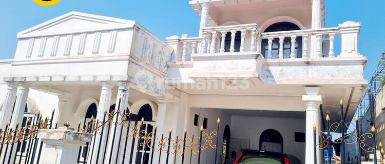 Dijual Rumah dengan 7+1 Kamar di Kp. Mekar Baru Cikampek Karawang 1