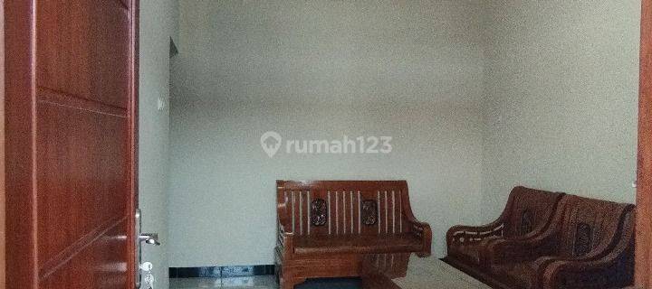 DISEWAKAN RUMAH BAGUS DEKAT GERBANG TOL MANYARAN 1