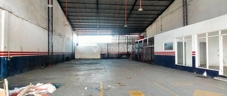 DISEWAKAN GUDANG ATAU TEMPAT USAHA DI JALAN RAYA KEDUNGMUNDU TEMBALANG SEMARANG 1