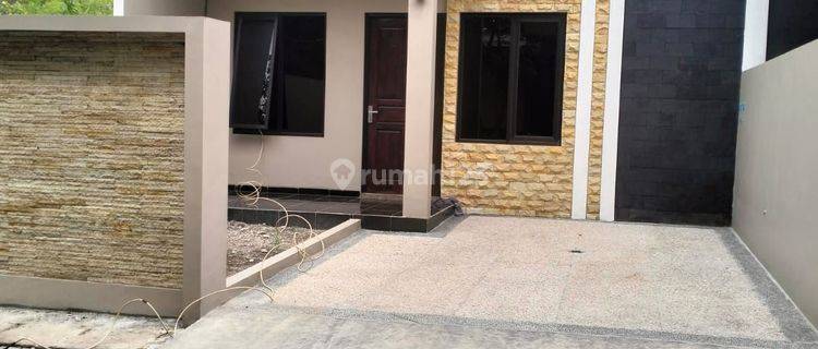 RUMAH BARU MINIMALIS JALAN LEBAR DI TLOGOMULYO PEDURUNGAN 1