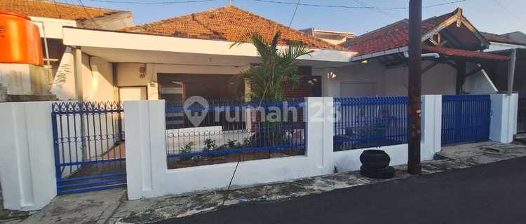 Disewakan Rumah Di Lamper Semarang Selatan 1