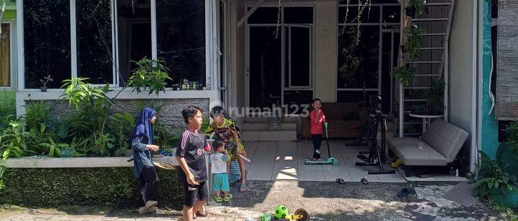 Dijual Rumah Di Perumahan Greenwood Manyaran Semarang 1