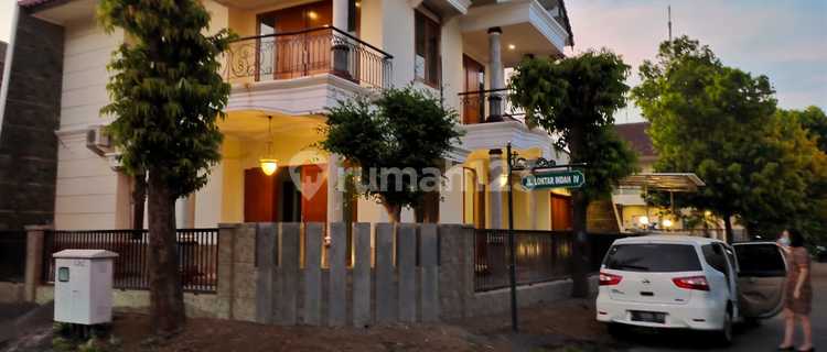 Disewakan Rumah 2 Lantai Villa Valensia 1