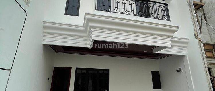 Rumah 3 Lantai Siap Huni Dp 0% All In Di Bintaro 1