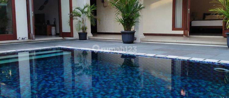 4 Bedrooms Pool Villa in Berawa Canggu Bali , 5 minutes from Atlas & Finns Beach Club 1