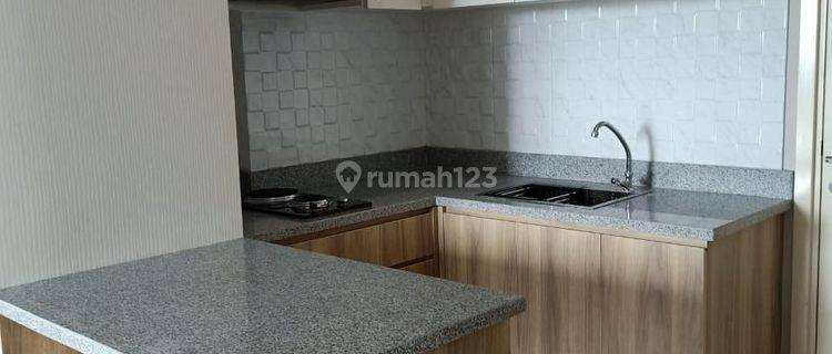 M Town 3 BR Apartment FF Cantik, Tower Carmel Disewakan 1