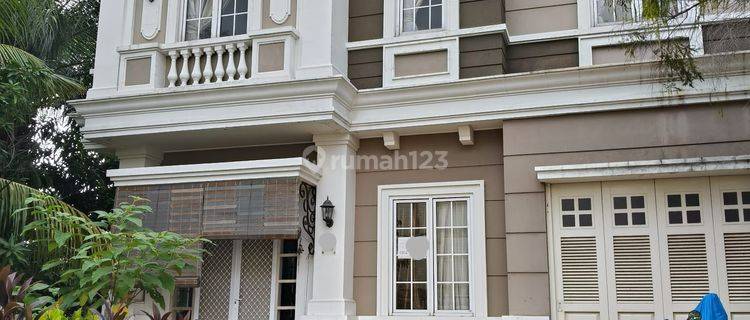 Rumah L12 di Cluster Menteng Village, Gading Serpong dijual murah 1