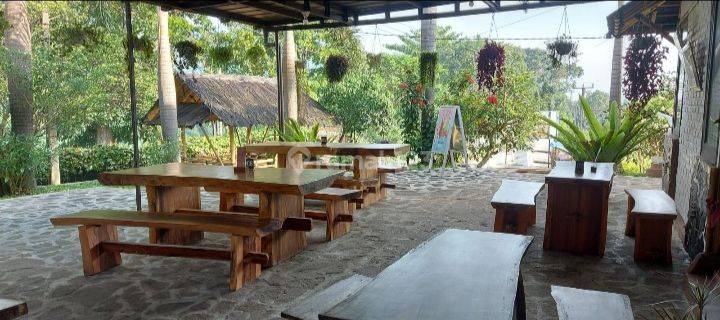 Bangunan ex resto/ cafe di Jl raya Ciwidey 1