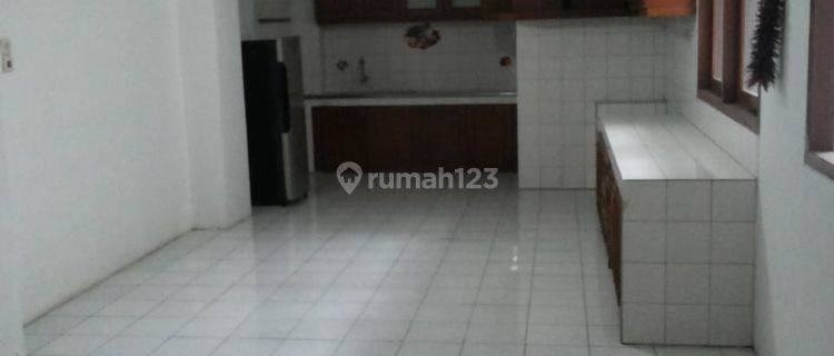 Rumah Terawat dan siap huni di Cieumbuleuit Bandung 1