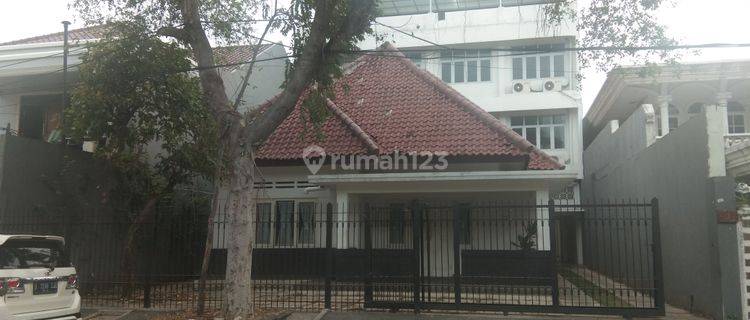 Rumah Murah Lokasi Premium Jual Cepat Area Petojo 1