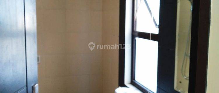 Legenda Wisata Rumah Sewa Bagus Besar Rapih Lt 350 Lb 200 Harga Masih Nego Siap Huni 1