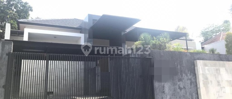 Dijual rumah mewah full furnished di jl slamet 1