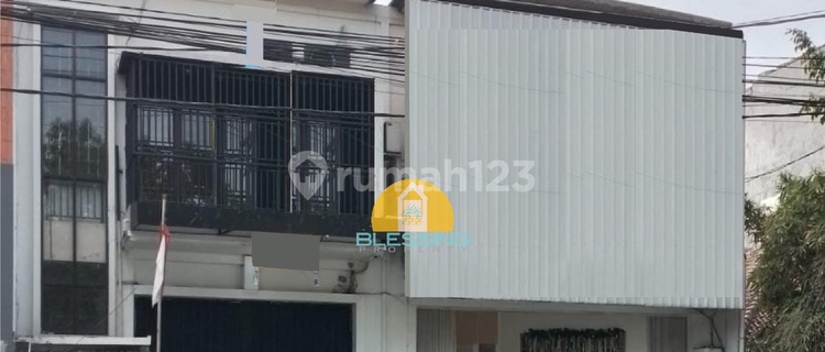 Disewakan ruko Dua lantai di tengah kota jalan singosari  1