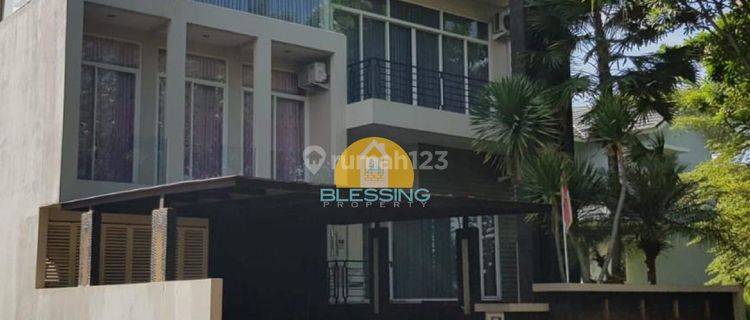 Disewakan rumah mewah semi furnished di Graha Taman Pelangi BSB 1