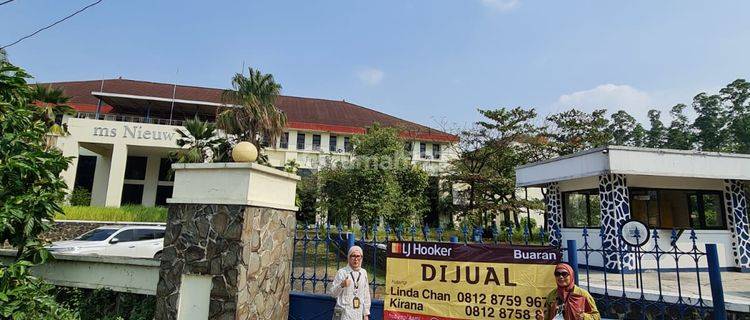 Gedung Sekolah Di Dekat Pintu Toll Cikarang 1