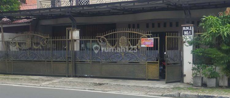 Kost kosan siap pakai pinggir jalan raya 1